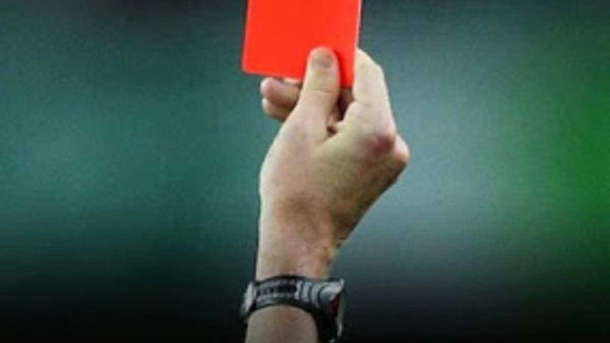 IFAB: Kasıtlı öksüren futbolcuya kırmızı kart