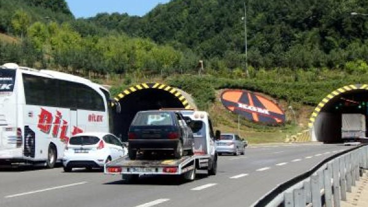 Bolu Dağı Tüneli'ni bayramda 621 bin araç kullandı