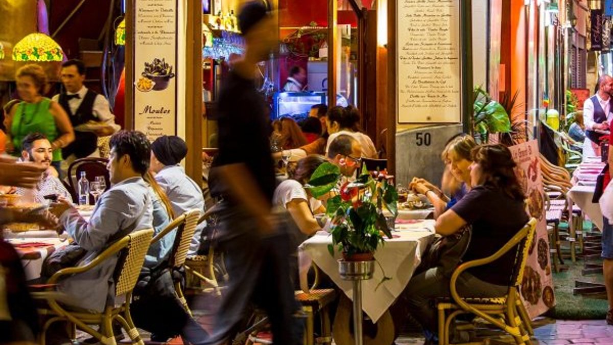 Brüksel'de restoranların 3'te 1'i iflas riski altında