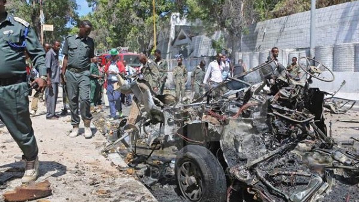 Somali'de bombalı saldırı: 2 ölü 4 yaralı