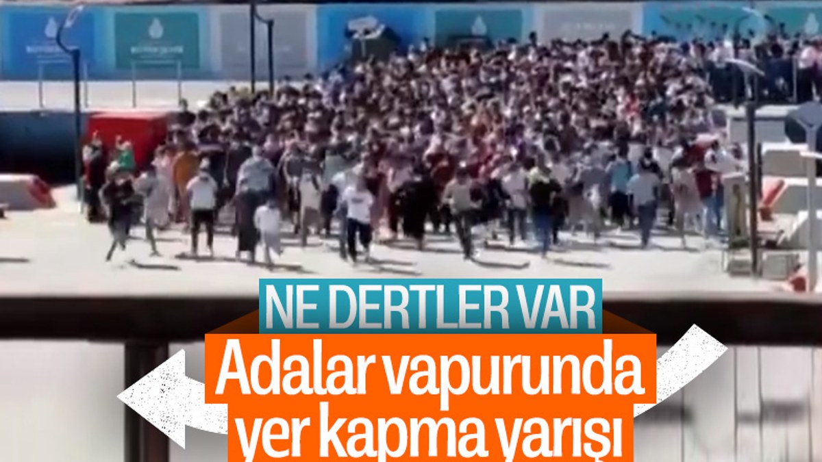İstanbul'da vapura koşan vatandaşların görüntüsü şaşırttı