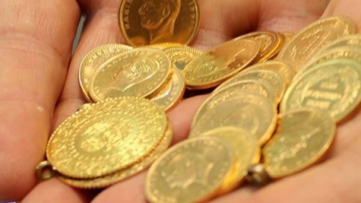 Altın yeniden rekor seviyede: Gram 460 lira oldu