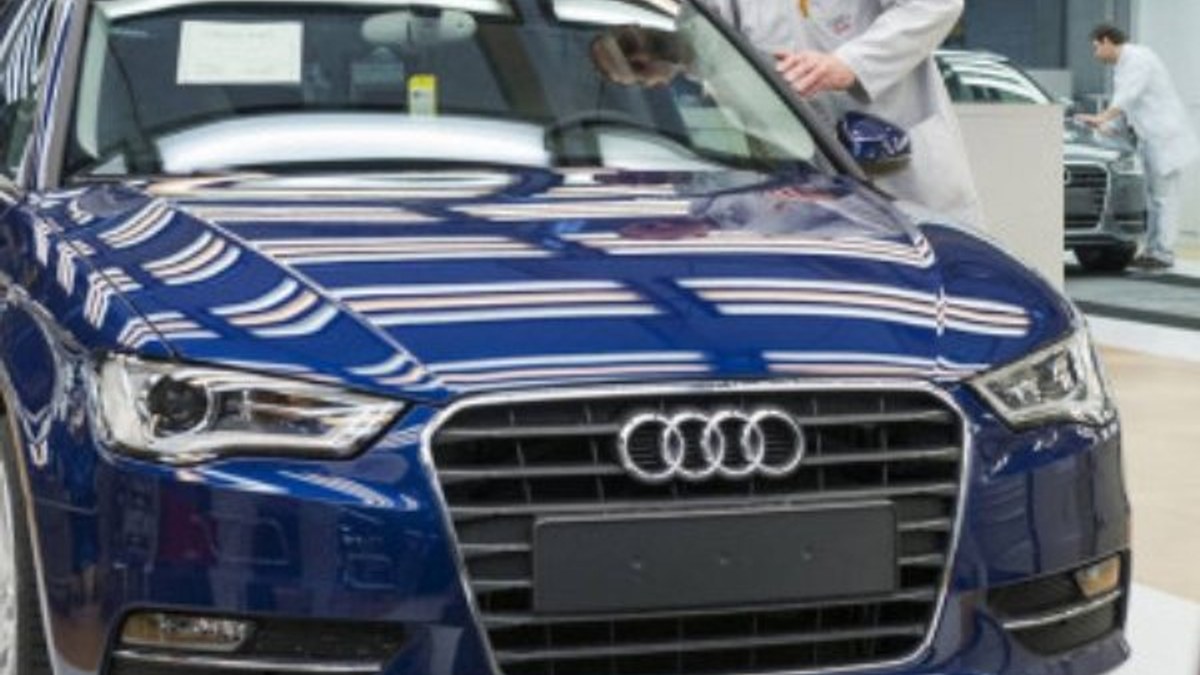 Audi, belgede sahtecilik ve dizel skandalı ile suçlanıyor