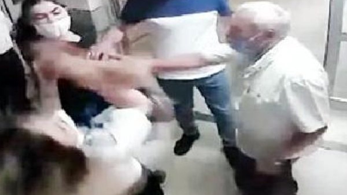 Gaziantep'te hasta yakını, güvenlik görevlisine saldırdı