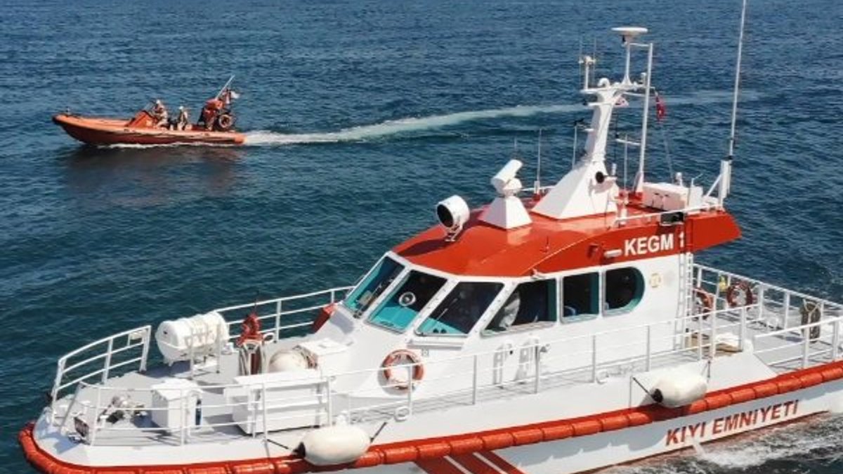 Kocaeli'de 2 kişi boğuldu 1 kişi denizde kayboldu