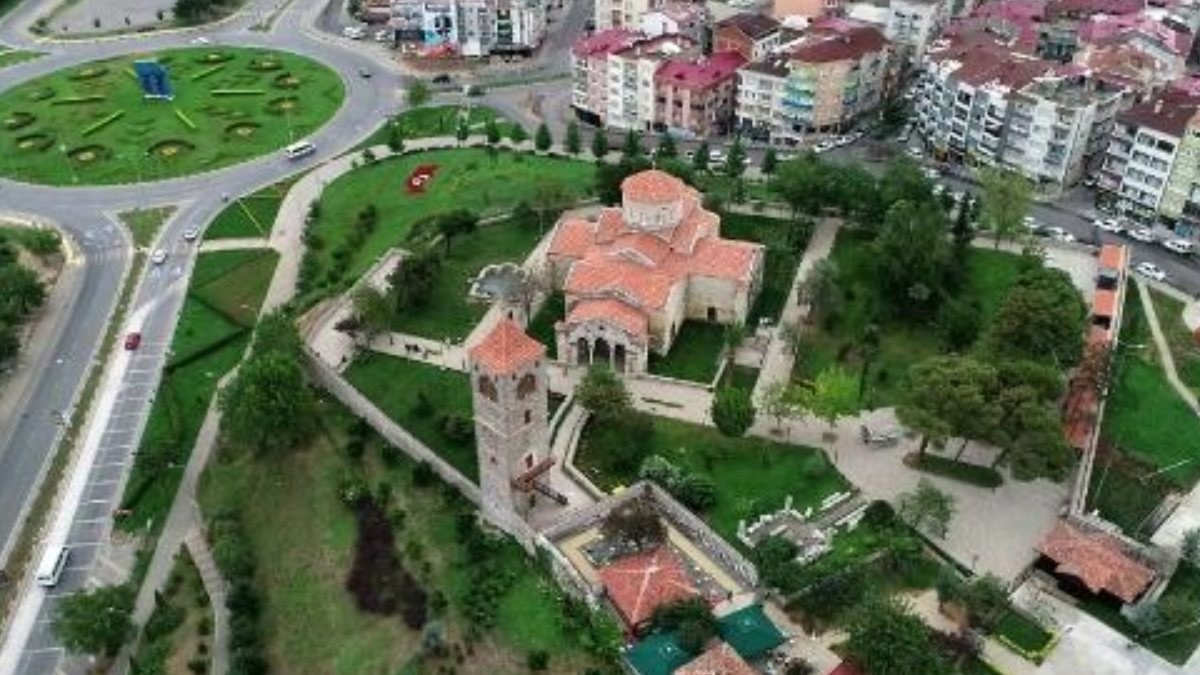 Trabzon'da Ortahisar Ayasofya Camii'ne yoğun ilgi