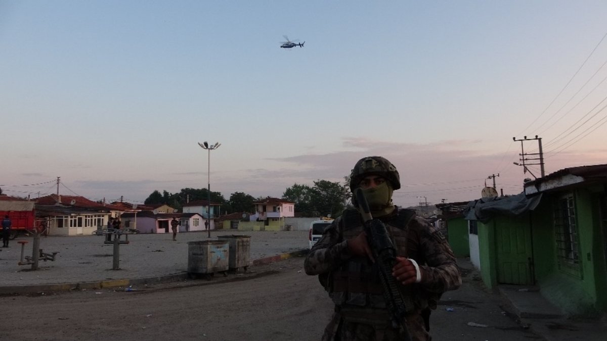 Tekirdağ'da helikopterli şafak operasyonu: 14 gözaltı