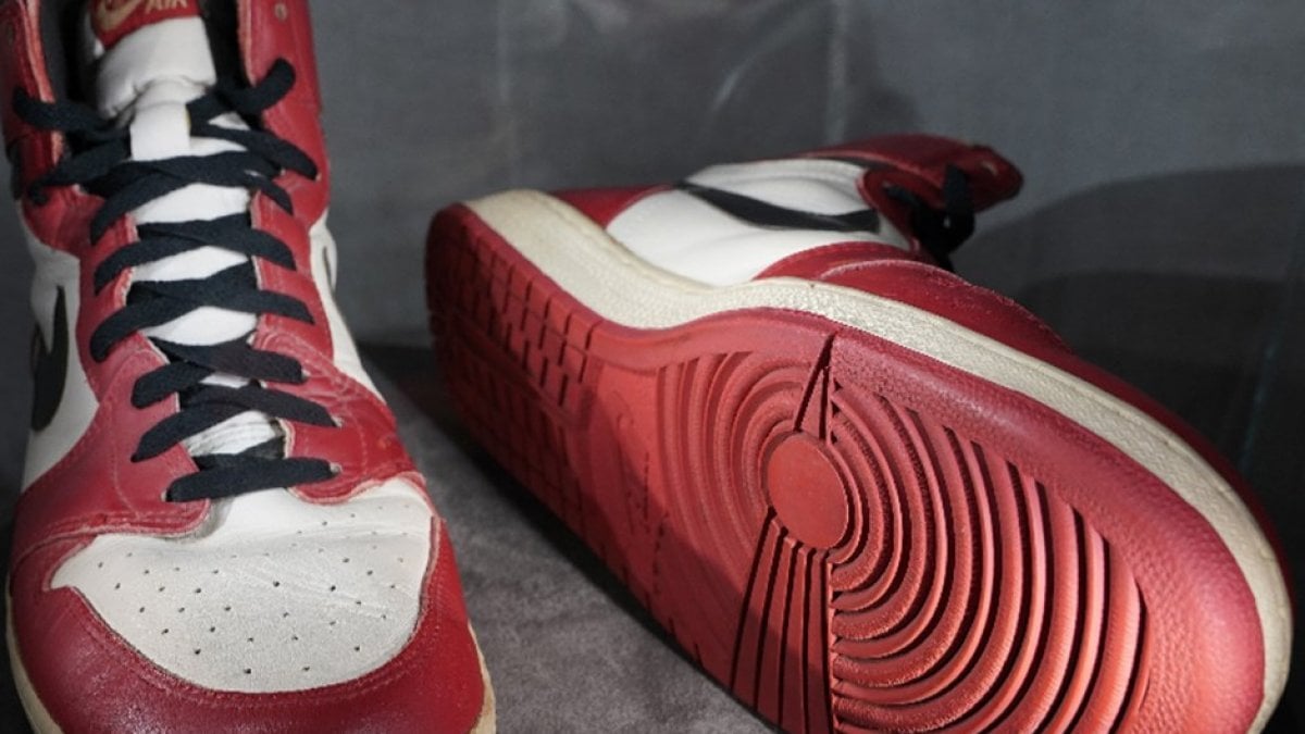 Jordan'ın ayakkabısı 615 bin dolara satıldı