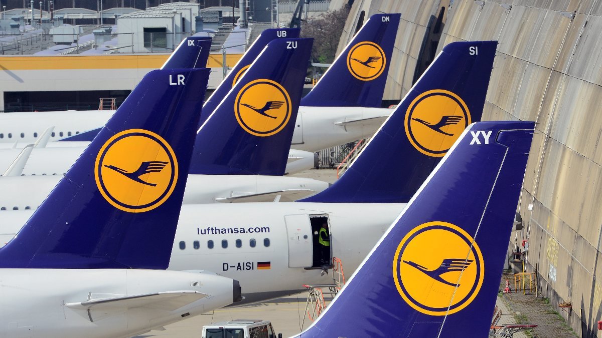 Lufthansa, pilotlara ödemelerde kesinti kararı aldı