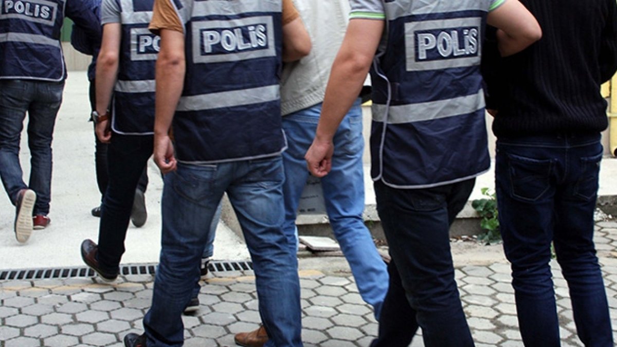 Askeri okullara kodlama yöntemiyle sızan 35 FETÖ'cü tutuklandı