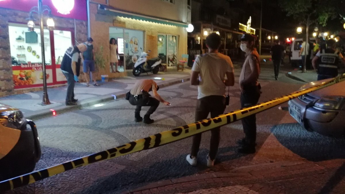 Manisa'da kafeye silahlı saldırı: 1 ölü 2 yaralı