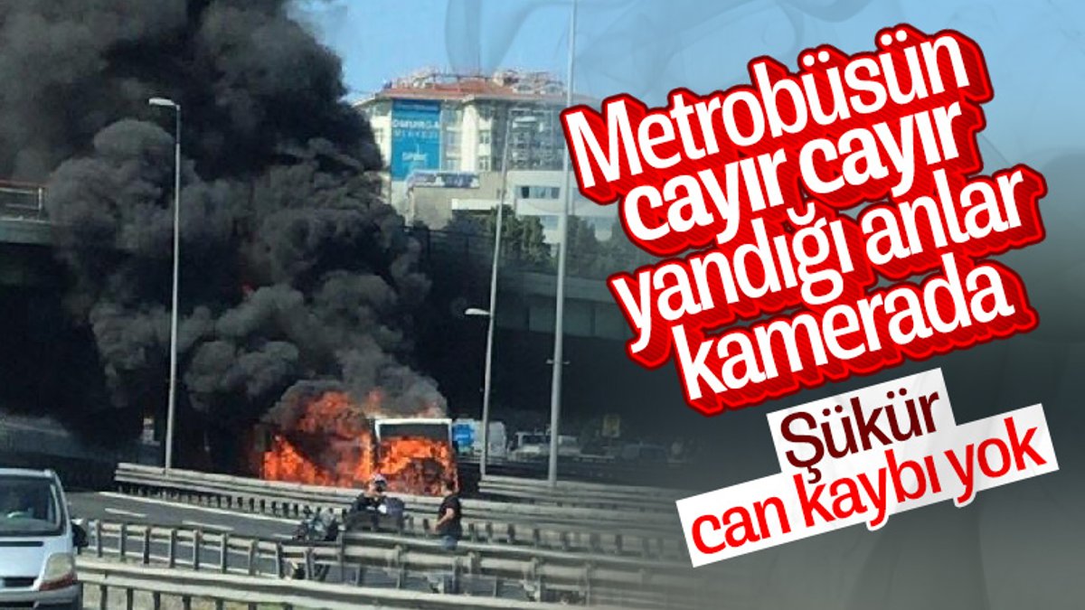 Bakırköy'de metrobüste yangın çıktı