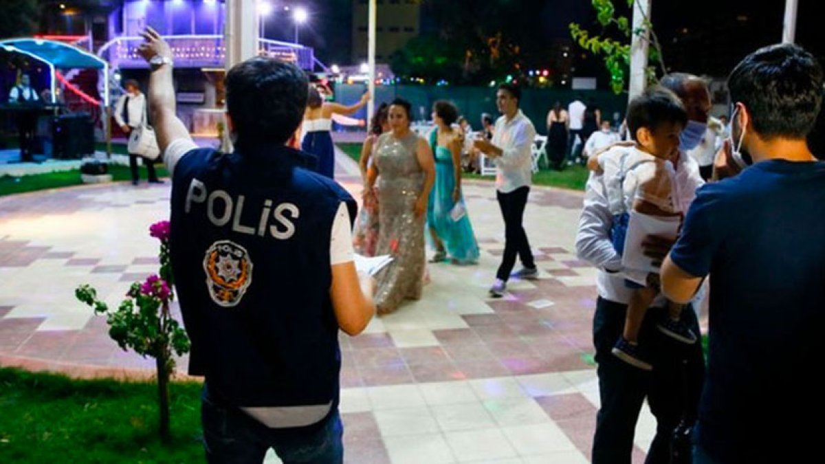 Kayseri'de toplu etkinlikler 2 saatle sınırlandırıldı
