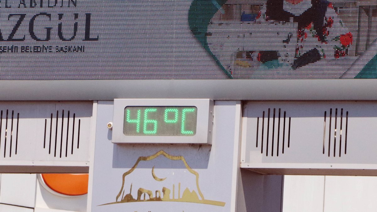 Şanlıurfa’da termometre 46 dereceyi gösterdi