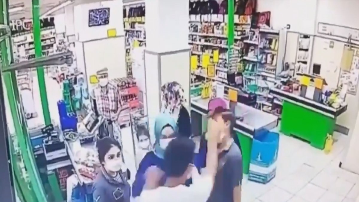 Sancaktepe'de market çalışanına saldıran müşteri