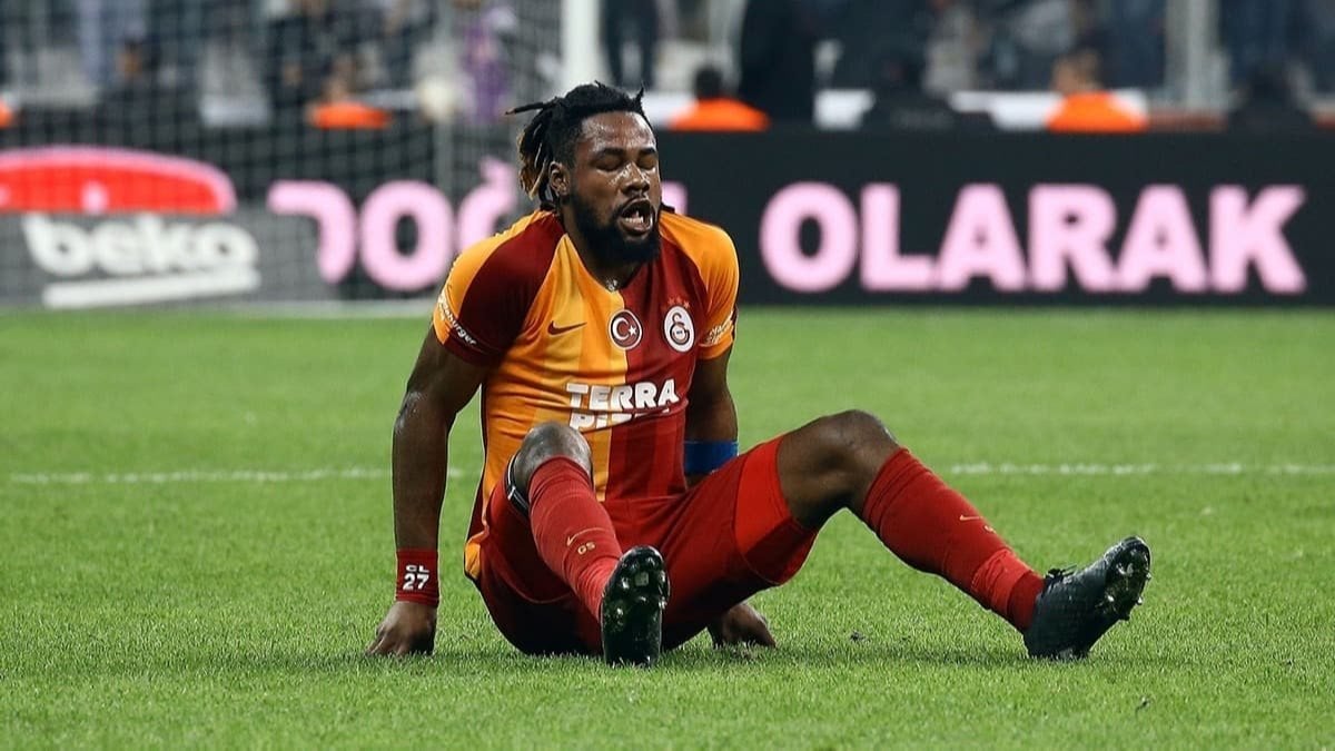 Galatasaray: Geç kalan Luyindama kadrodan çıkarıldı