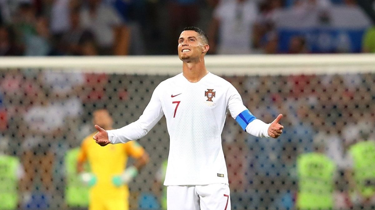 Ronaldo'yu arı soktu, maç kadrosundan çıkarıldı