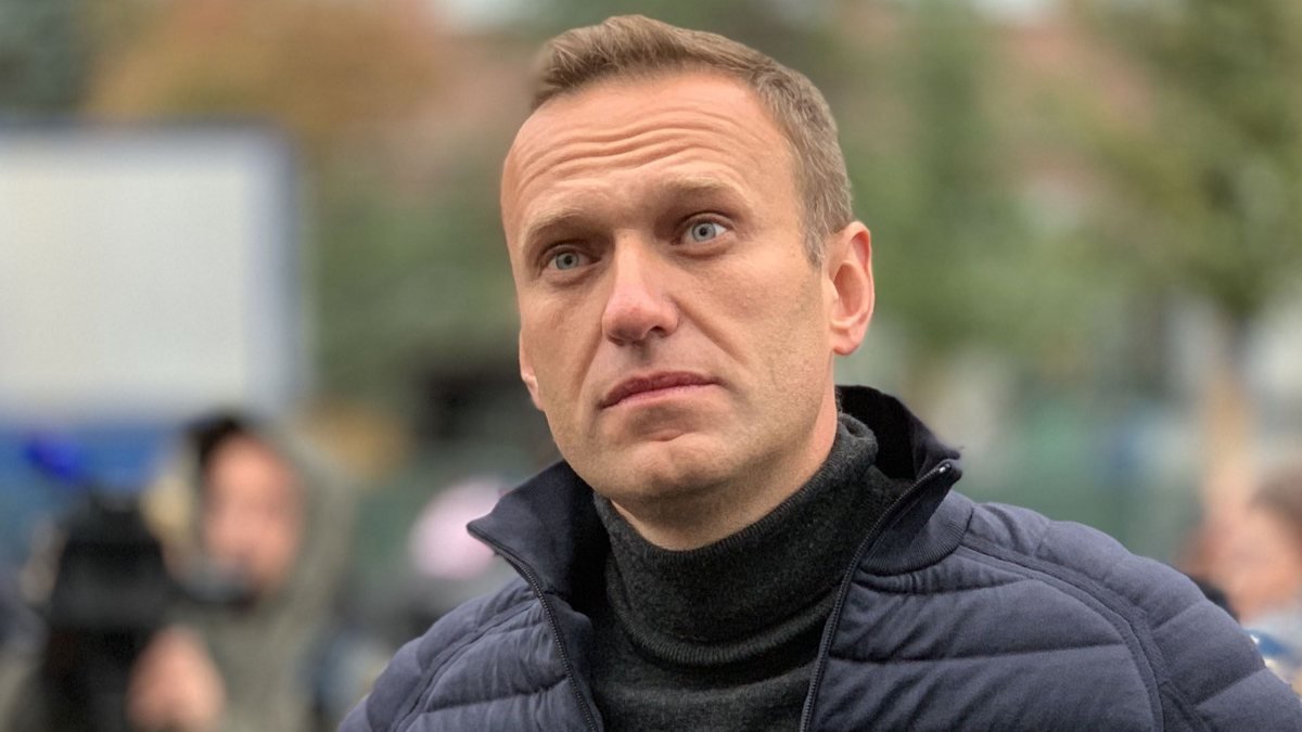 Rus muhalif Aleksey Navalnıy komadan uyandı