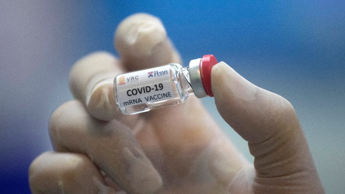 AB, 200 milyon doz koronavirüs aşısı alacak