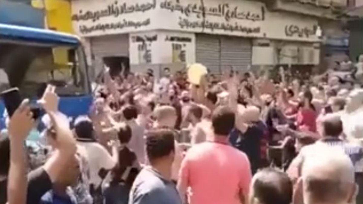 Mısır'da bir gencin öldürülmesi, halkı sokağa döktü
