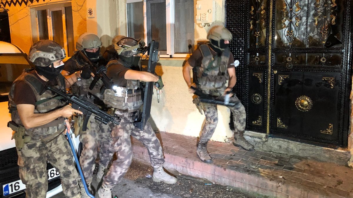 Bursa’da 500 polis, şafak vakti uyuşturucu operasyonu gerçekleştirdi