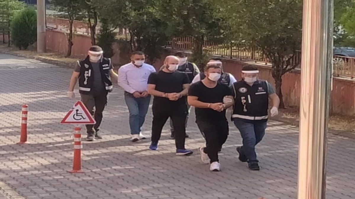 Karabük'te kuyumculara sahte altın satan 3 kişi yakalandı
