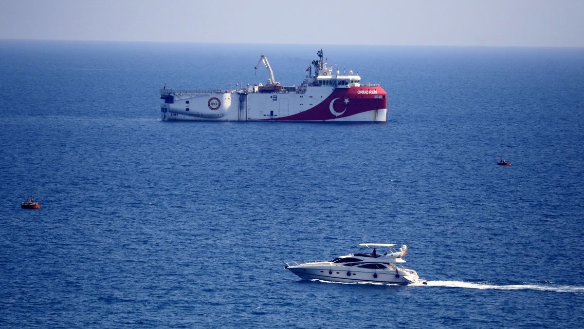 Enerji Bakanlığı: Oruç Reis'in Türkiye'ye dönmesi rutin bir faaliyet