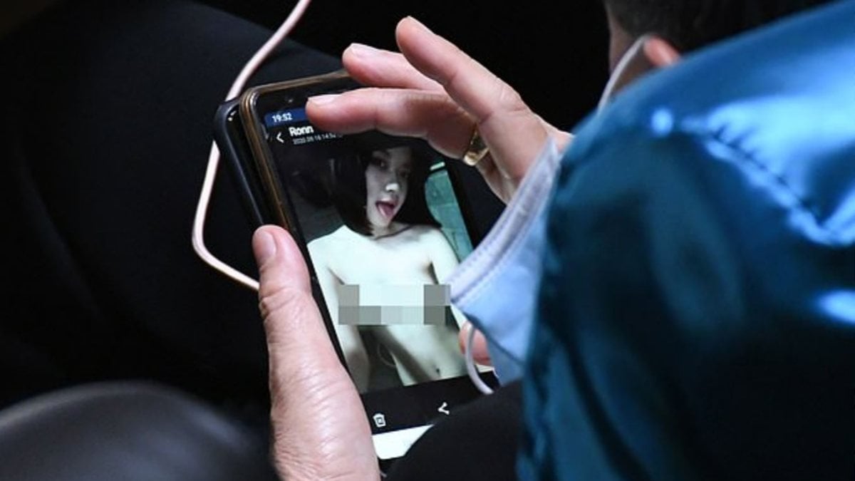 Taylandlı vekil, parlamentoda porno izledi