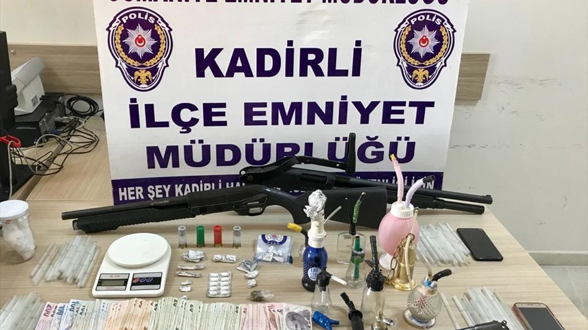 Osmaniye'de uyuşturucu operasyonu: 4 gözaltı
