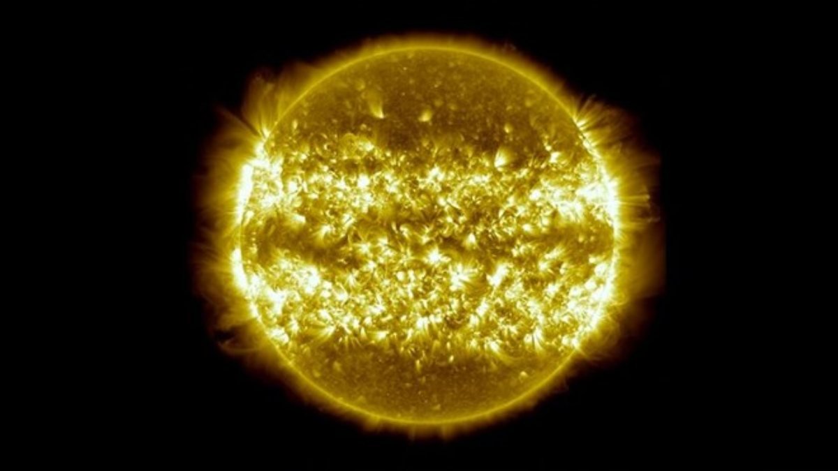 Bilim insanları uyardı: Güneş patlamaları iletişimi olumsuz etkileyebilir