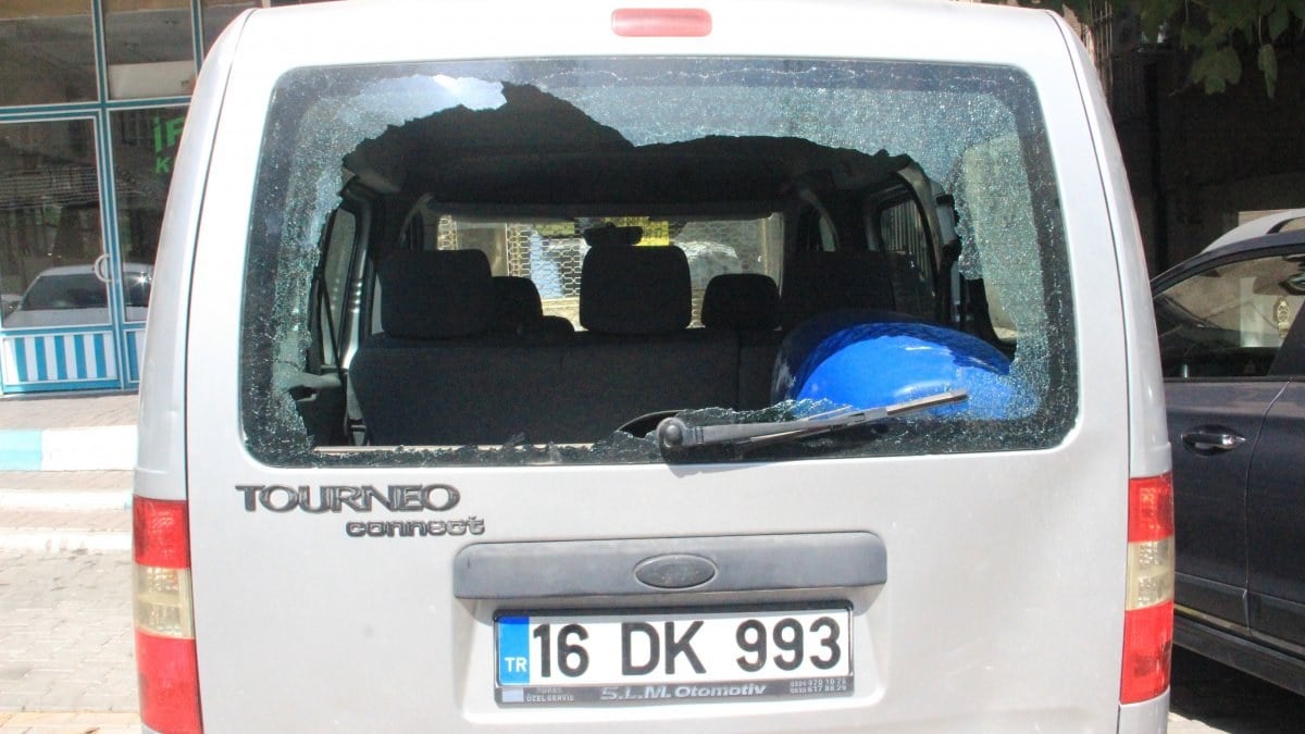 Şanlıurfa'da 21 aracın camını kıran kadın yakalandı