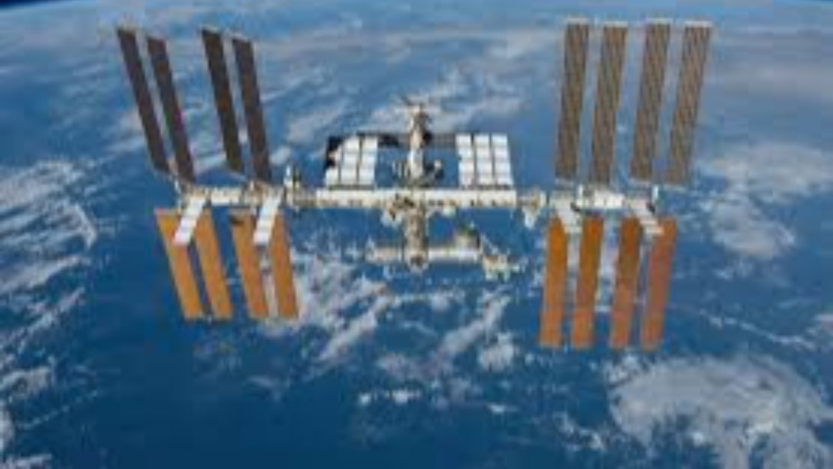 Uluslararası Uzay İstasyonu, ani bir manevrayla uzay çöpüne çarpmaktan kurtuldu