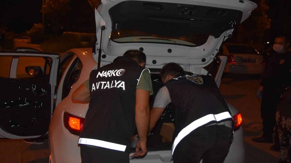 Antalya’da 250 polisle narkotik uygulaması