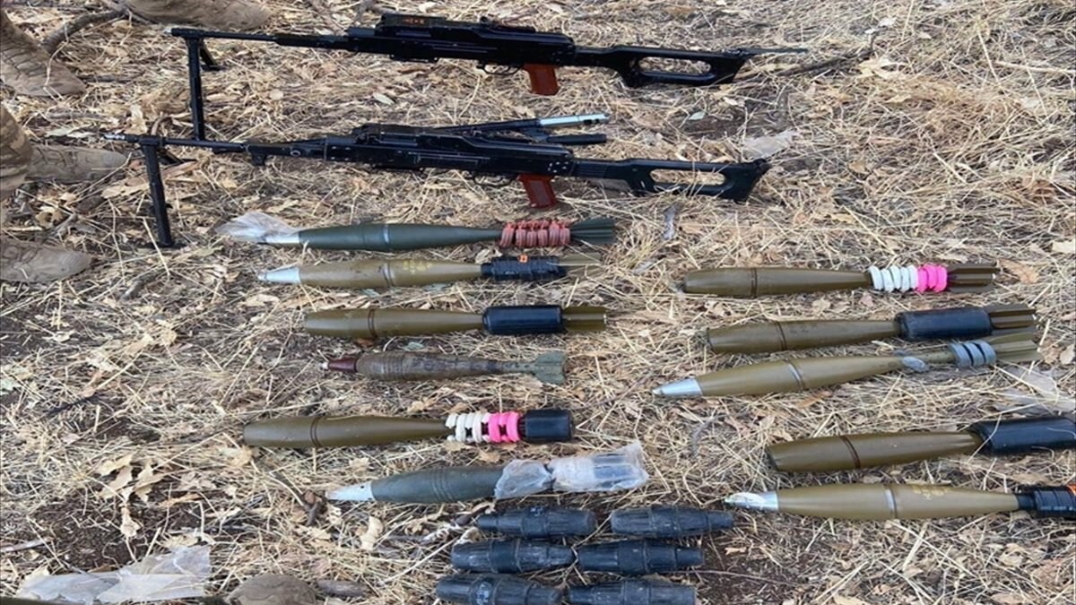 Irak'ın kuzeyinde PKK'ya ait silah ve mühimmat ele geçirildi