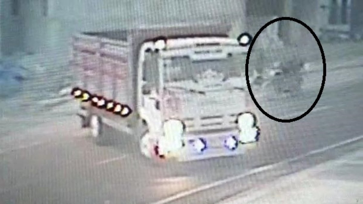 Kars'ta kamyonla hırsızlık yapan şüpheliler, motosiklet sürücüsünü öldürünce yakalandı