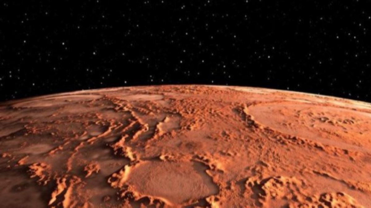 Mars yüzeyinin altında tuzlu göller keşfedildi