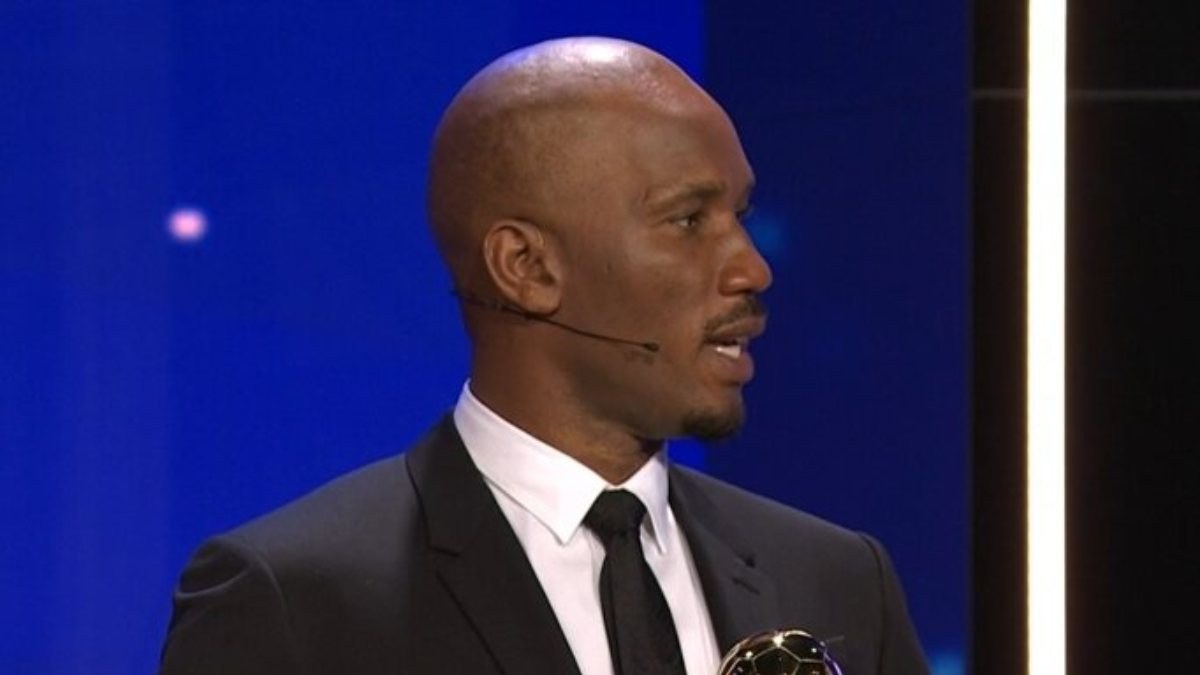 UEFA Başkanlık Ödülü Didier Drogba'nın