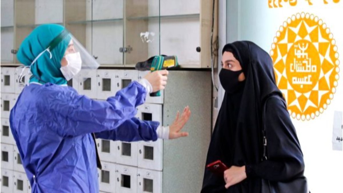 Tahran'da, maske takma zorunluluğu getiriliyor