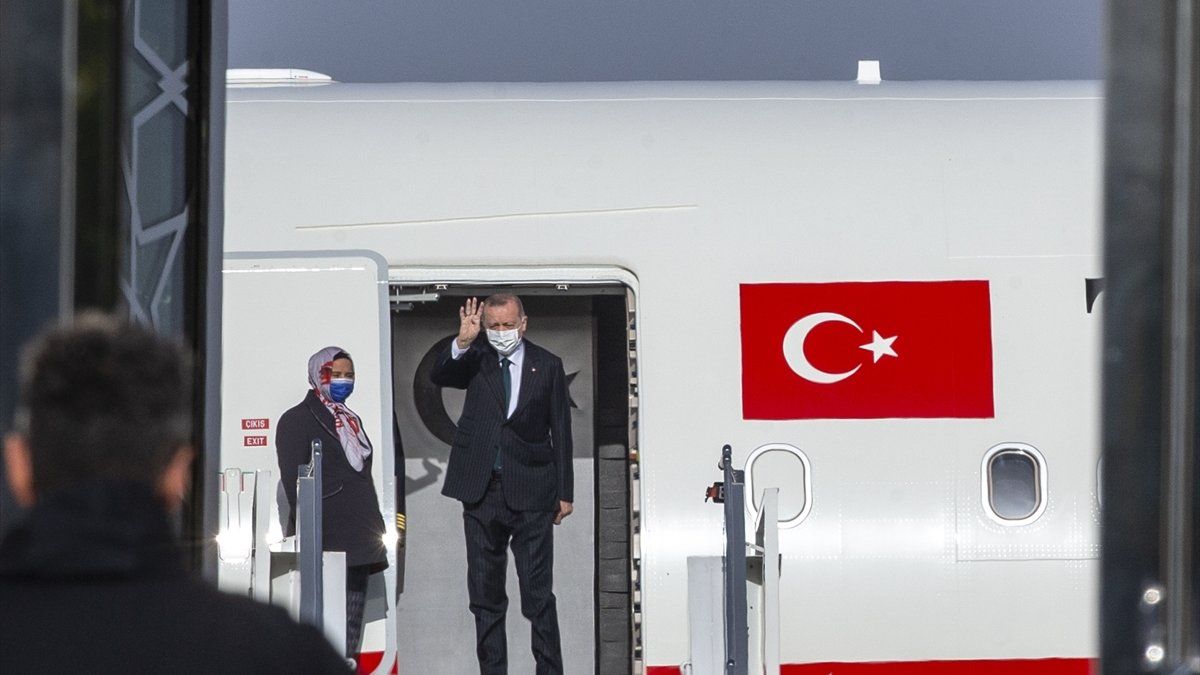 Cumhurbaşkanı Erdoğan Kuveyt ve Katar'a gitti