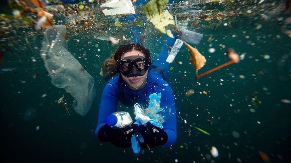 Okyanusların tabanında 14 milyon ton mikro plastik bulunuyor