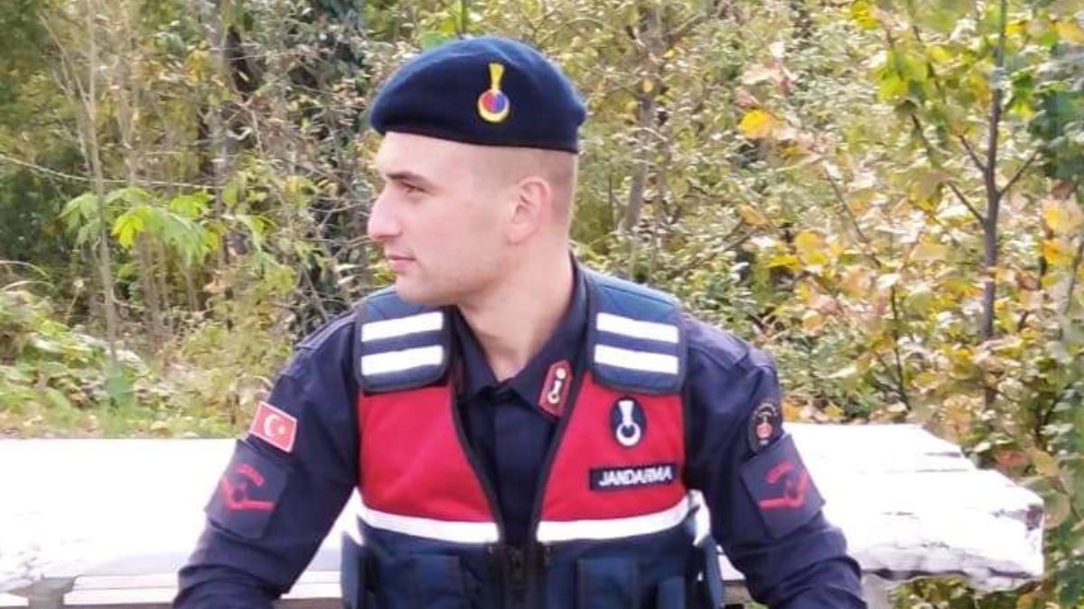 Kocaeli'de kazada yaralanan uzman onbaşı şehit oldu