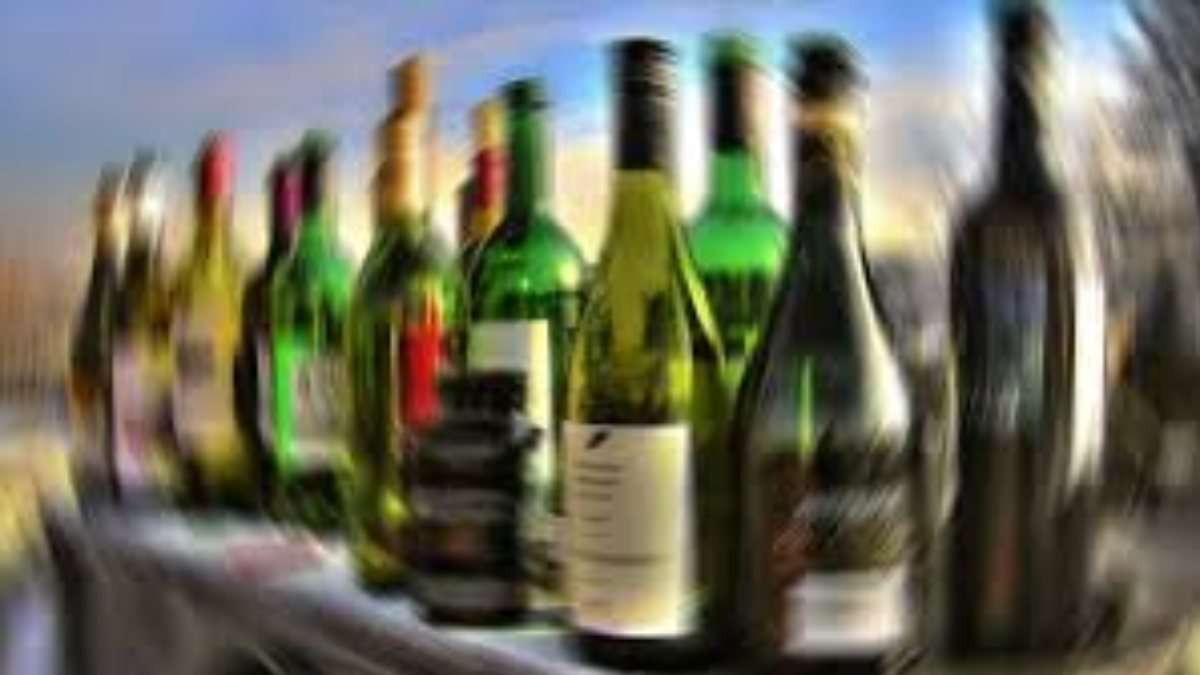 İskoçya’da koronavirüs önlemi: Alkol satışı yasaklandı