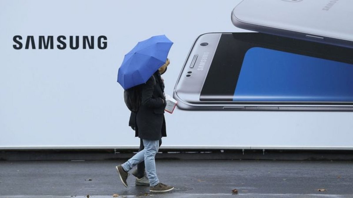 Samsung, birçok ülke tarafından baskı altında olan Huawei'nin tahtına göz dikti