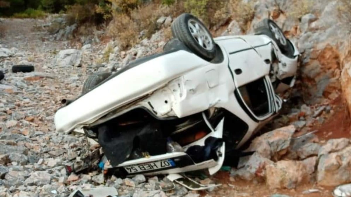 Antalya'da otomobil uçuruma düştü: 1 ölü 1 yaralı