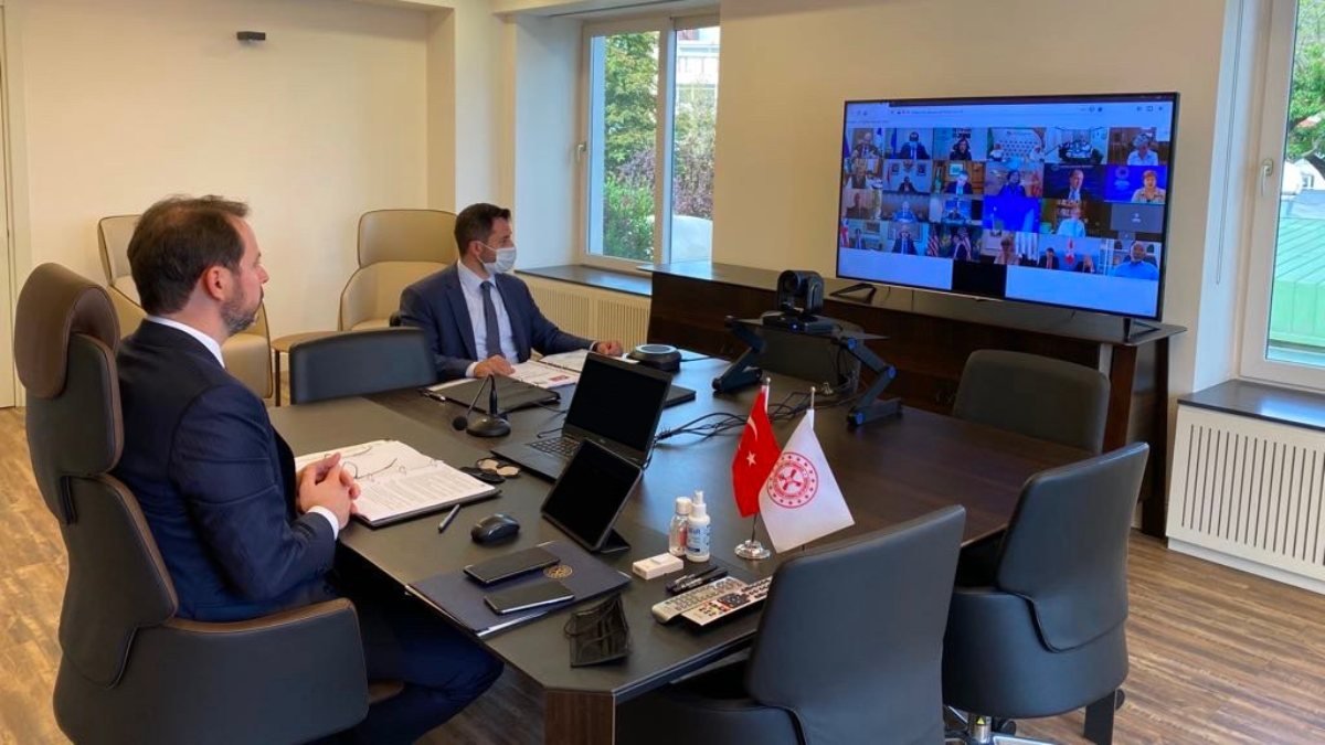 Hazine ve Maliye Bakanı Berat Albayrak'tan G-20 toplantısı paylaşımı