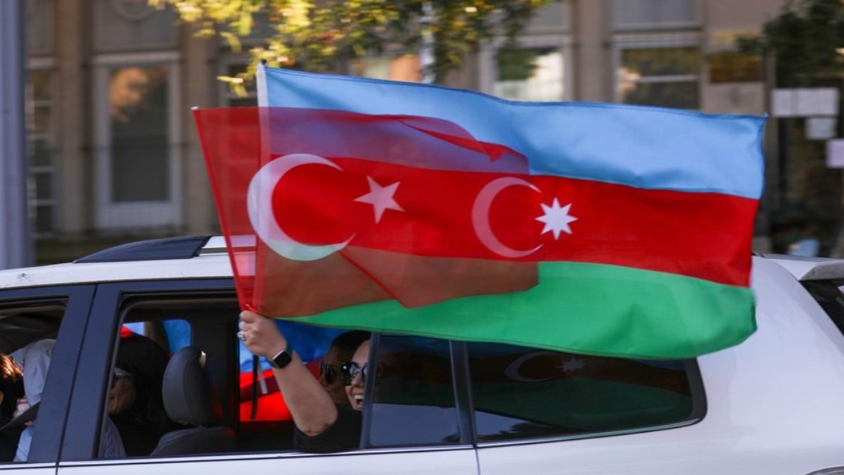 Beyaz Saray önünde Azerbaycan'a destek mitingi