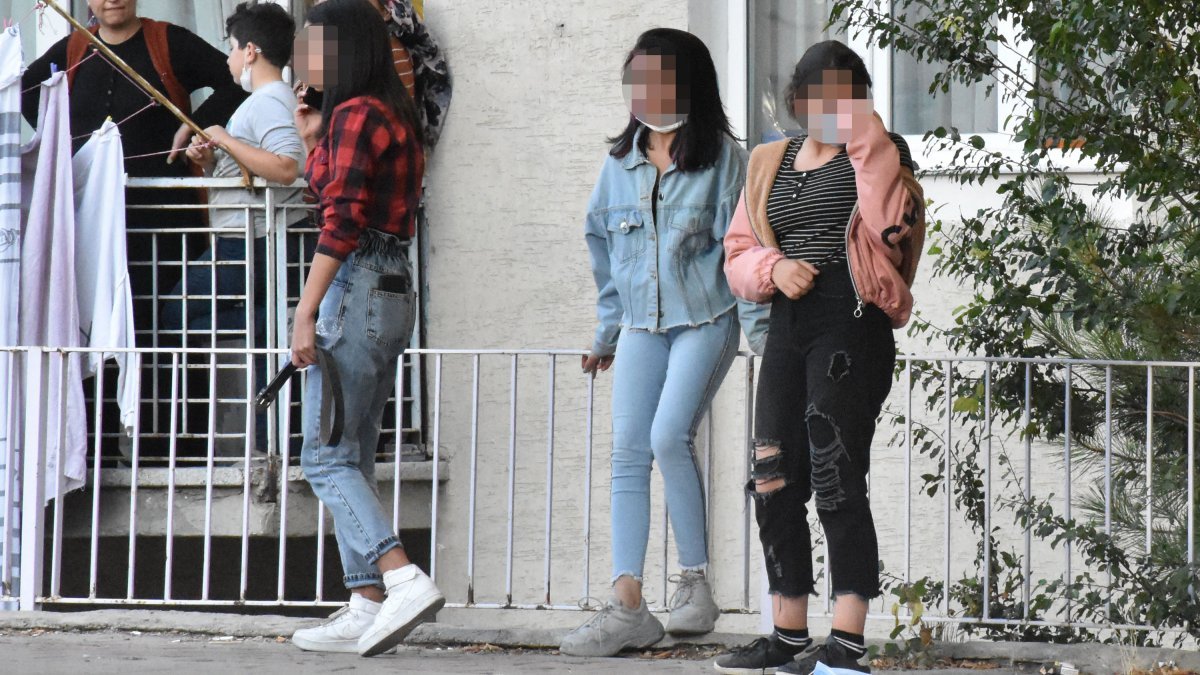 Sivas'ta kız öğrenciler arasında bıçaklı kavga