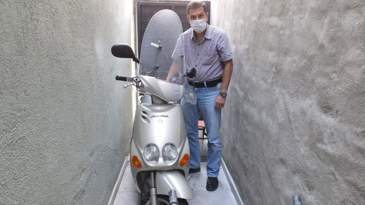 Balıkesir'de 6 yıldır depoda duran motosikletine köprü geçiş cezası geldi