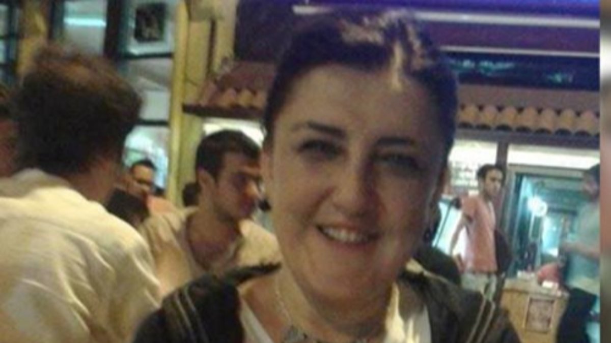 Eskişehir'de kanserden hayatını kaybeden öğretmen, son yolculuğuna uğurlandı