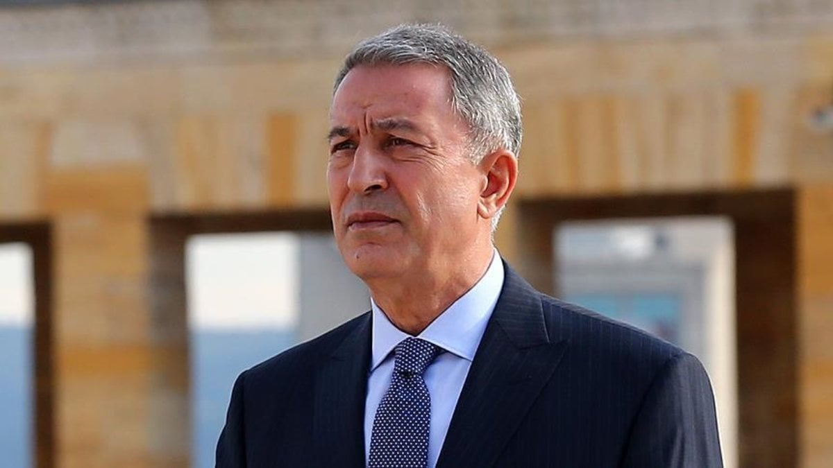 Hulusi Akar: S-400’ler, NATO’da var olan S-300'ler gibi kullanılacak